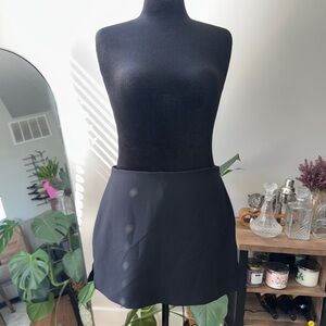 Express Editor Black Mini Skort